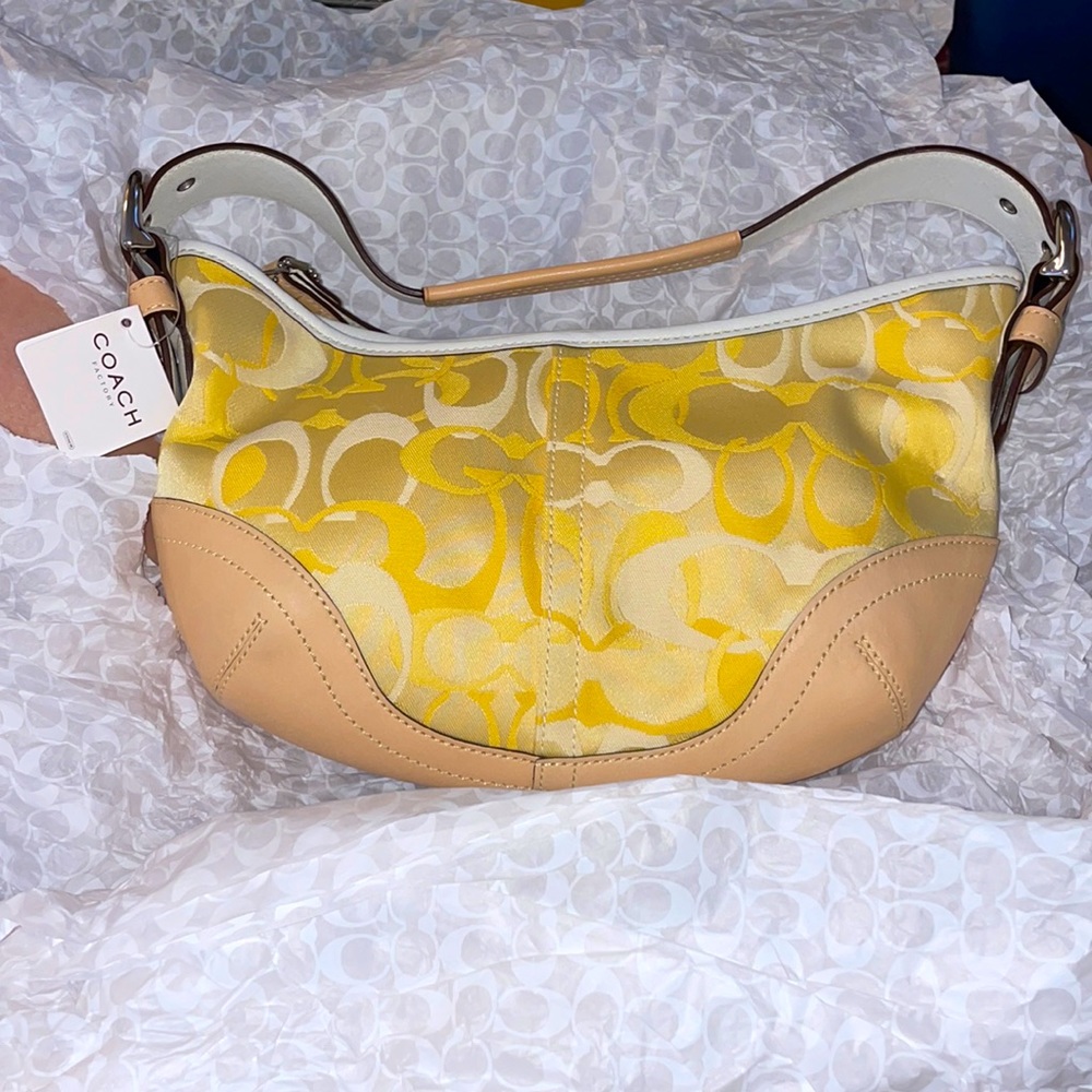 BNWT Authentic Coach Yellow Signature Hobo Purse